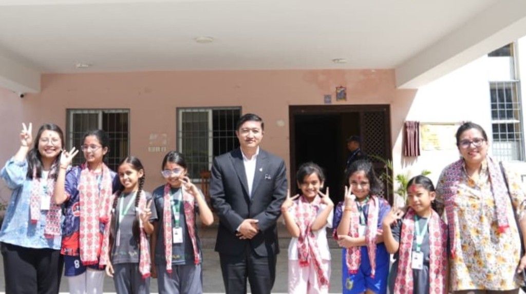 स्केटिङ टोली माल्दिभ्स जाँदै