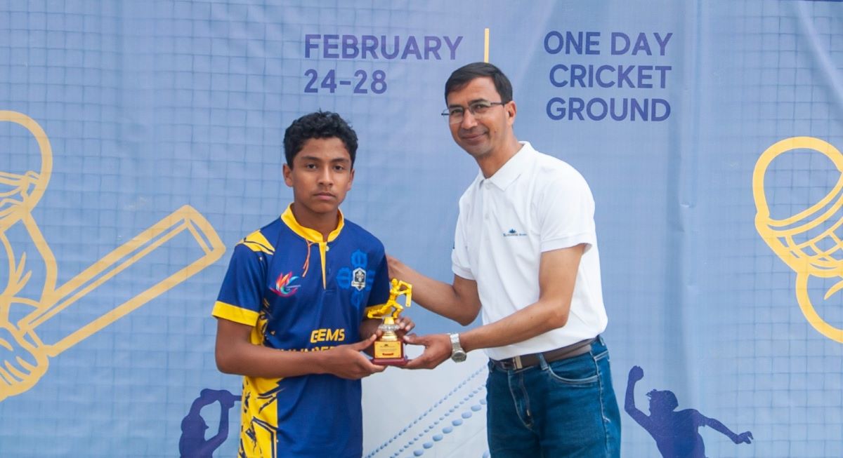 जेम्स र विश्वज्ञान सेमिफाइनलमा