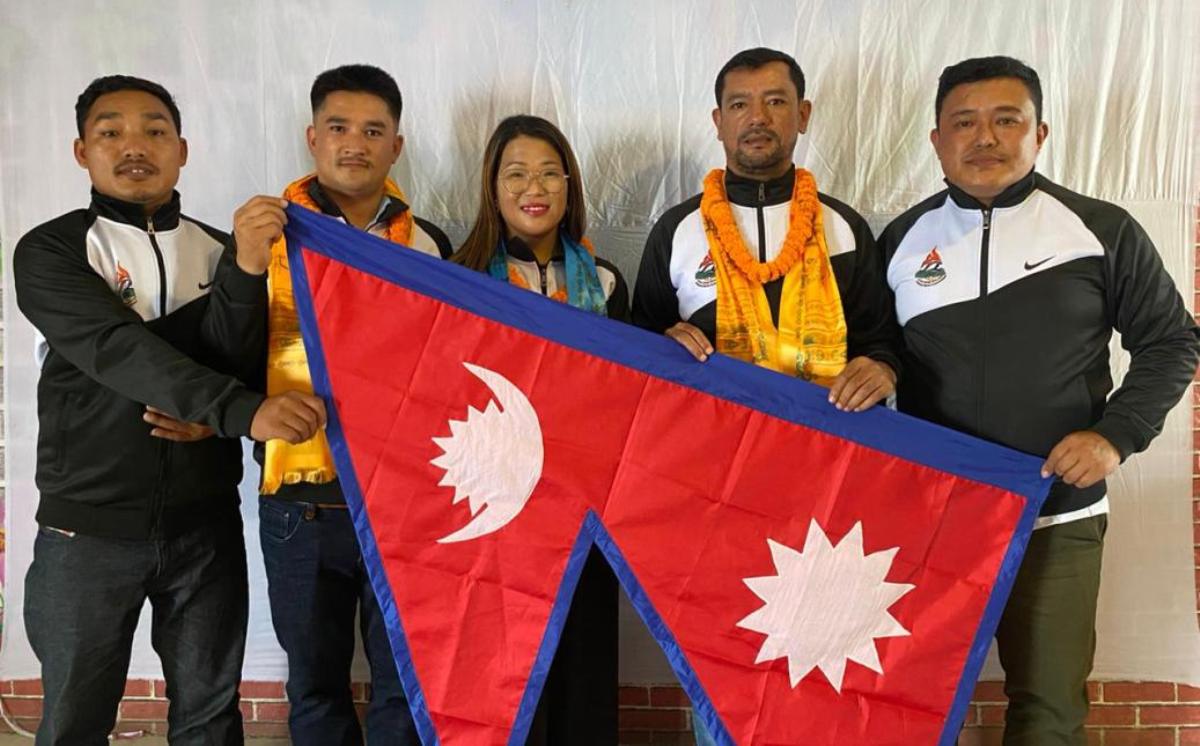 खेलाडीसहित तीन सदस्यीय मार्सल आर्ट्स टोली युके जाने