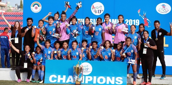 महिला फुटबलको फाइनलमा नेपाल भारतसँग पराजित, प्रशिक्षक खड्काले दिए राजीनामा