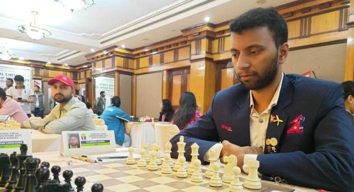 बुद्धिचालमा रुपेश र सुजनालाई एकल अग्रता