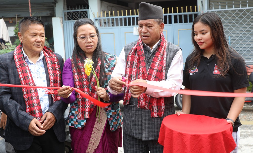 नवनिर्मित गोल्फुटार सेमी इन्डोर बास्केटबल हलको उद्घाटन