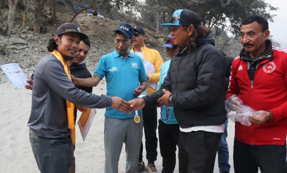 राष्ट्रिय कायाक स्लालममा चितवनका प्रितमले जिते स्वर्ण