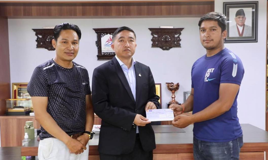 रग्बी खेलाडी यशोदालाई ५ लाख आर्थिक सहयोग