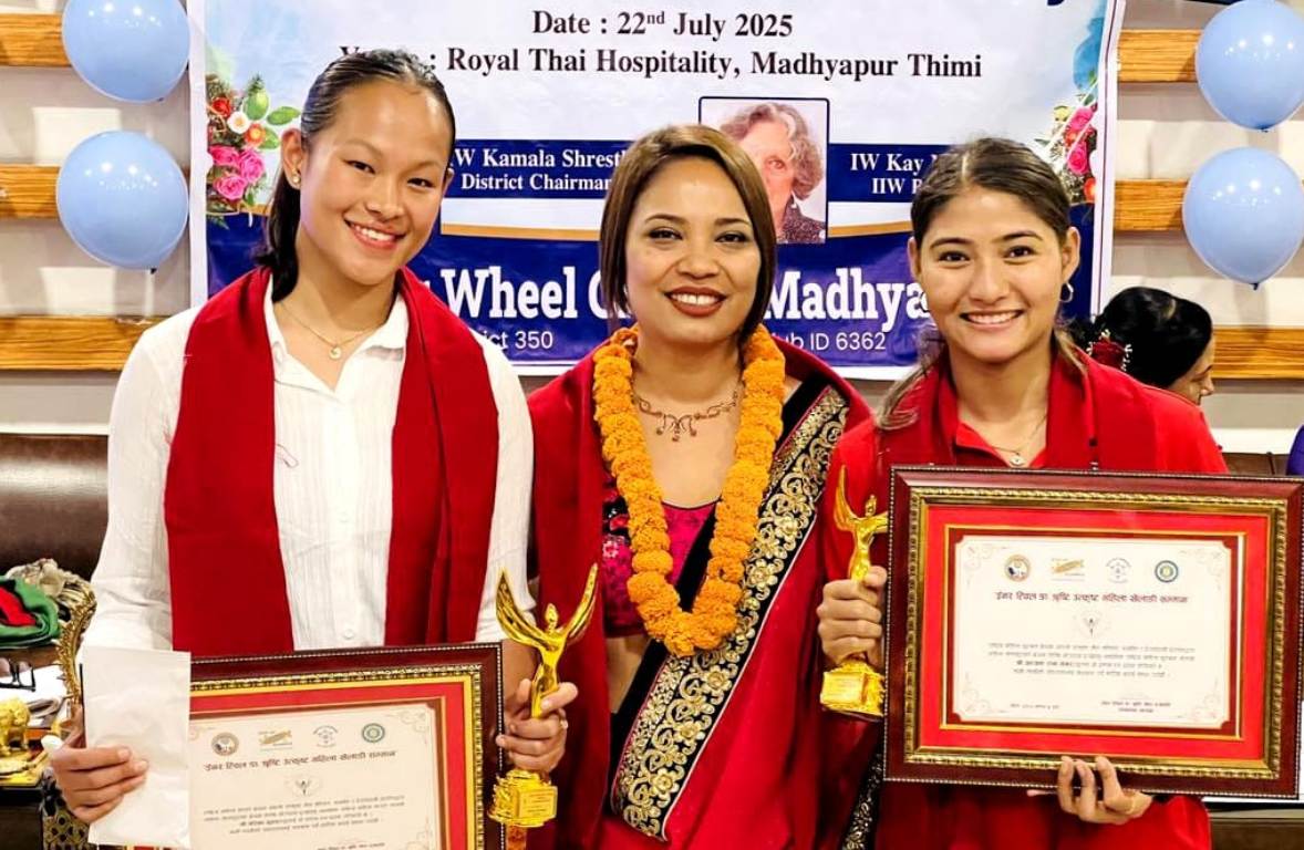 करातेकी एरिका र गोलकिपर अञ्जना नागदसहित सम्मानित